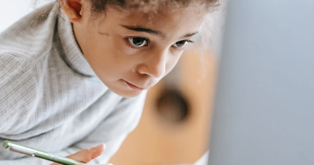 AI children's story creation and monetization: Easy monthly access to 5K sideline projects